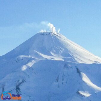 тур к авачинскому вулкану на снегоходе